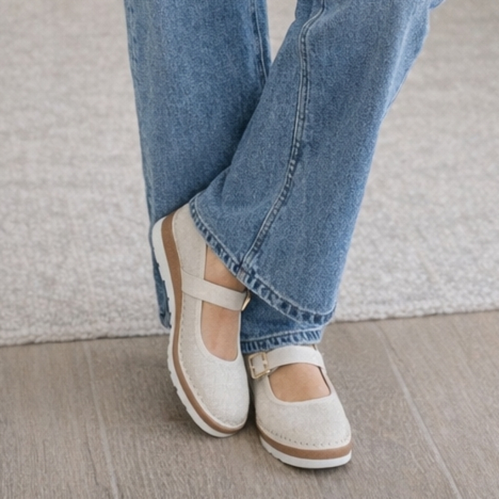 Chelsea & Violet Cream Mary Jane Flats Women's Size 11 NEW